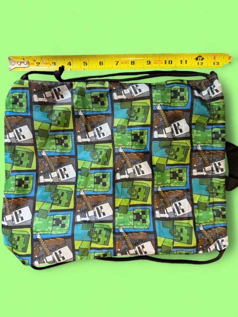 Minecraft Green Pixel Drawstring Backpack - Picture 4 of 5